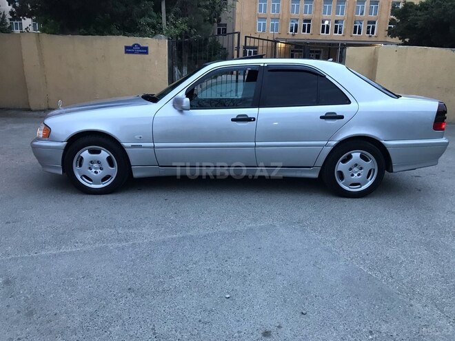 Mercedes C 240 1998, 287,000 km - 2.6 l - Sumqayıt