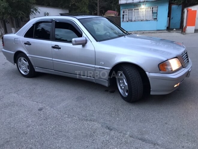 Mercedes C 240 1998, 287,000 km - 2.6 l - Sumqayıt