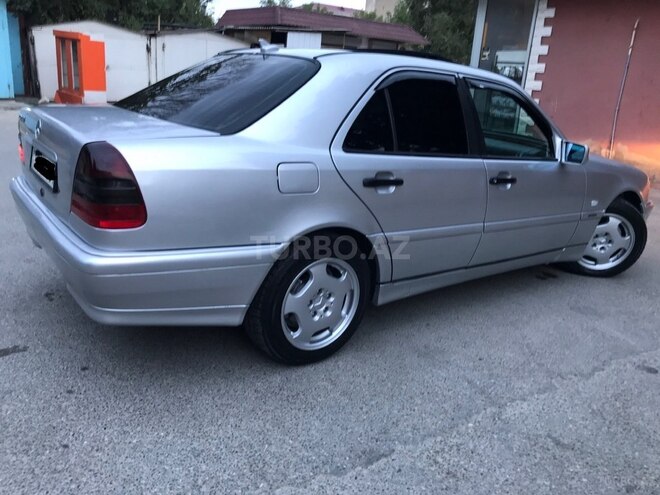 Mercedes C 240 1998, 287,000 km - 2.6 l - Sumqayıt