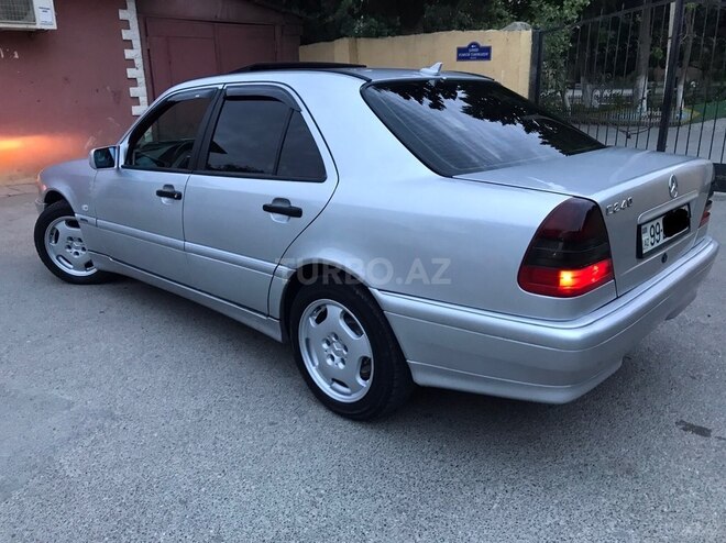 Mercedes C 240 1998, 287,000 km - 2.6 l - Sumqayıt