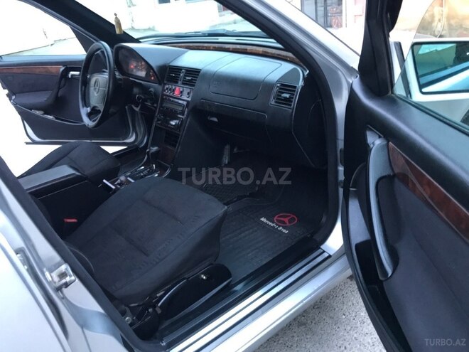 Mercedes C 240 1998, 287,000 km - 2.6 l - Sumqayıt