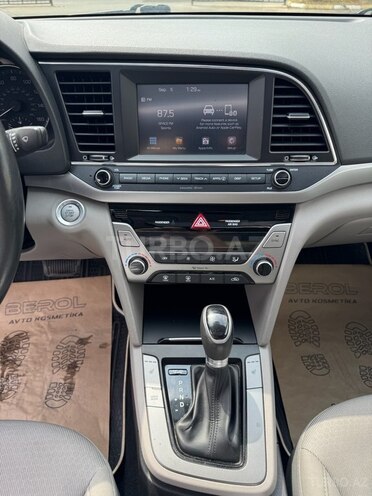 Hyundai Elantra 2018, 138,000 km - 2.0 л - Bakı