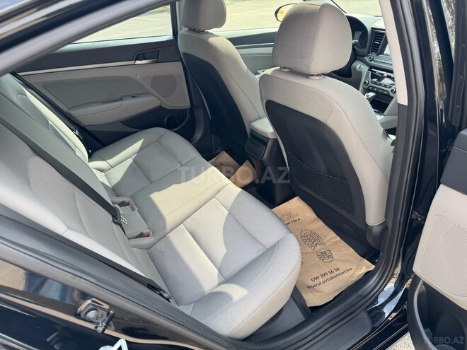 Hyundai Elantra 2018, 138,000 km - 2.0 л - Bakı