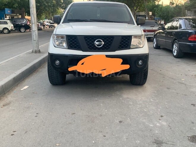 Nissan Navara 2012, 380,000 km - 2.5 l - Bakı