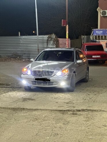 Mercedes C 280 2006, 412,000 km - 3.0 l - Tovuz