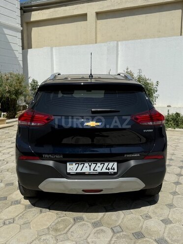 Chevrolet Tracker-2