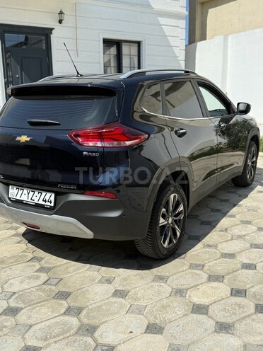 Chevrolet Tracker-9