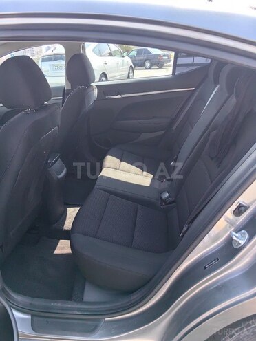 Hyundai Elantra 2018, 158,932 km - 2.0 l - Bakı