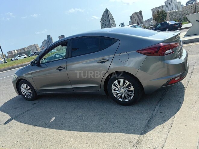 Hyundai Elantra 2018, 158,932 km - 2.0 l - Bakı