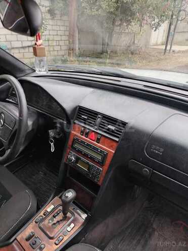 Mercedes C 200 1999, 352,000 km - 2.0 л - Bakı