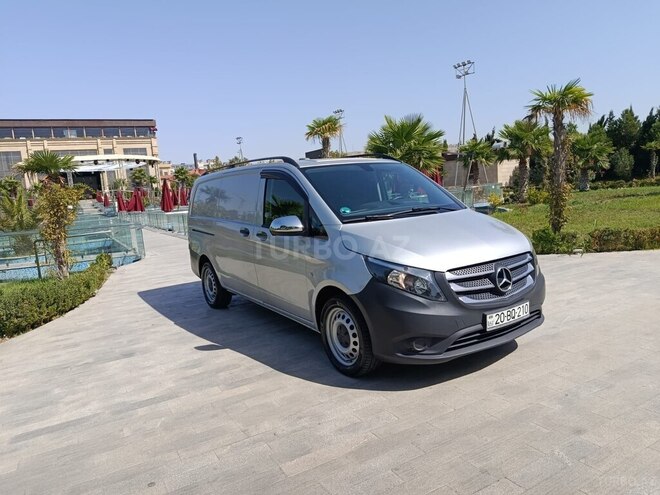 Mercedes  2017, 222,000 km - 2.1 l - Bakı