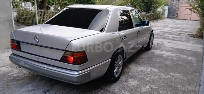 Mercedes E 200 1993, 710,000 km - 2.0 l - Bakı