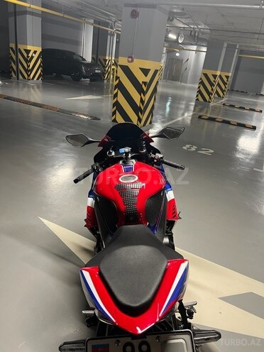 Honda CBR 1000-6