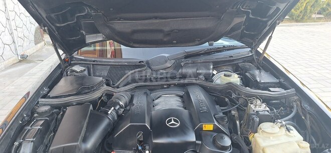Mercedes E 240 2000, 256,705 km - 2.4 l - Sabirabad
