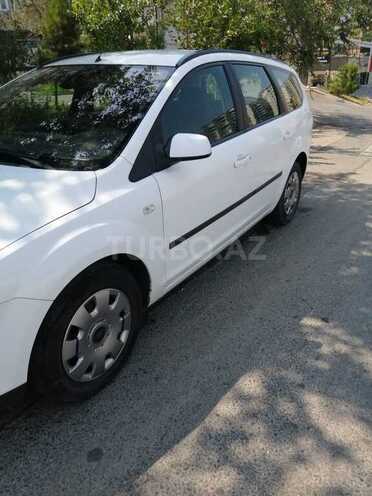 Ford Focus-3