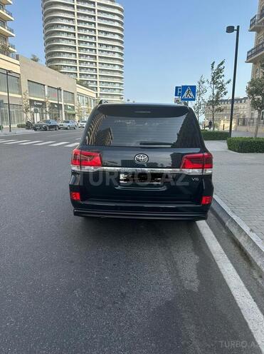 Toyota Land Cruiser 2017, 205,550 km - 4.6 л - Bakı
