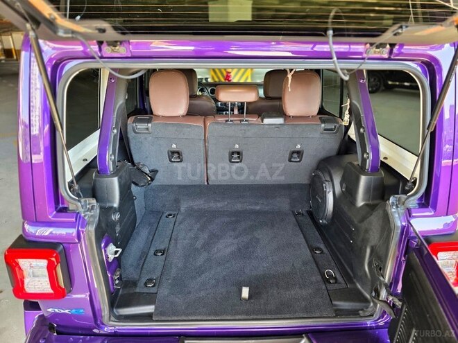 Jeep Wrangler-14