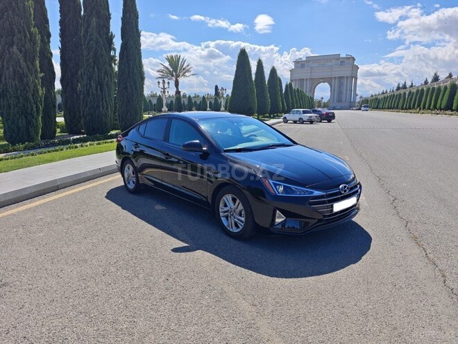 Hyundai Elantra 2018, 64,374 km - 2.0 l - Gəncə