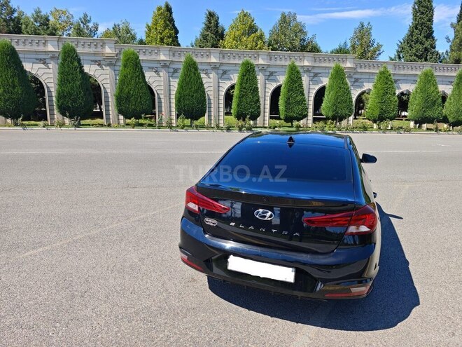 Hyundai Elantra 2018, 64,374 km - 2.0 l - Gəncə