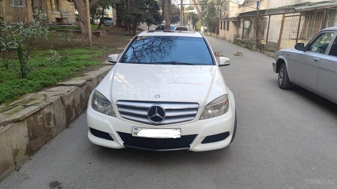 Mercedes C 300 2010, 175,000 km - 3.0 л - Bakı