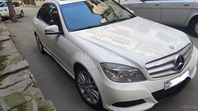 Mercedes C 300 2010, 175,000 km - 3.0 л - Bakı