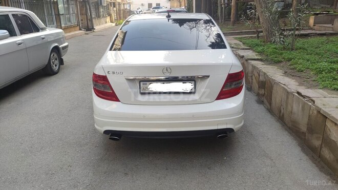 Mercedes C 300 2010, 175,000 km - 3.0 л - Bakı