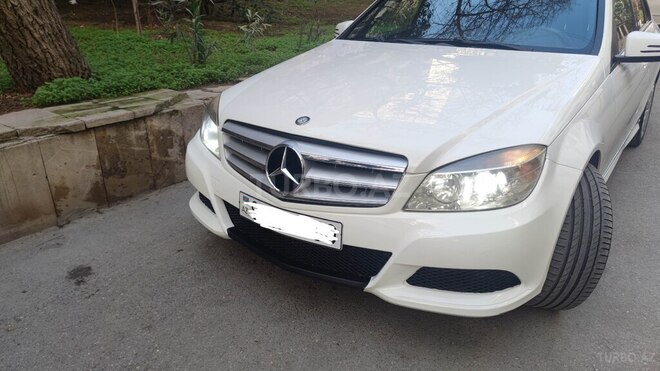 Mercedes C 300 2010, 175,000 km - 3.0 л - Bakı