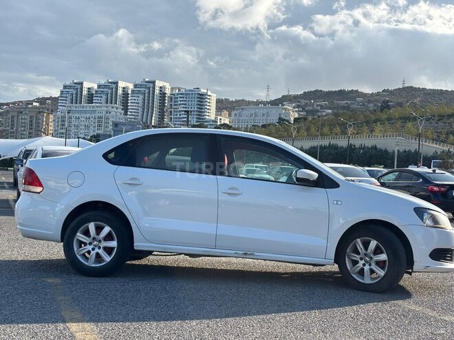 Volkswagen Polo 2012, 310,000 km - 1.6 l - Bakı