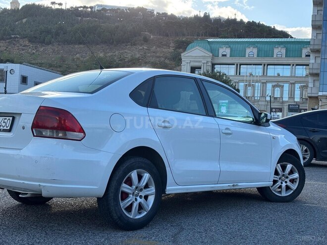 Volkswagen Polo 2012, 310,000 km - 1.6 l - Bakı