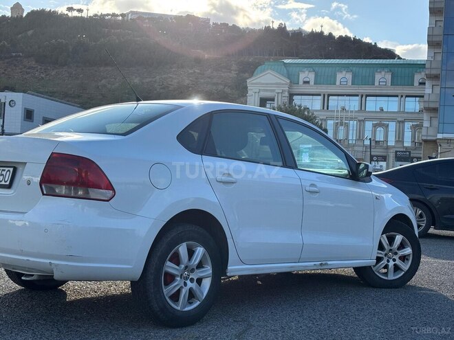 Volkswagen Polo 2012, 310,000 km - 1.6 l - Bakı