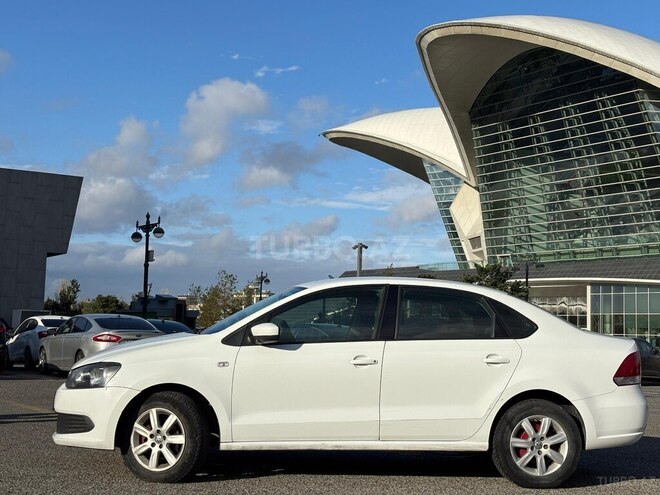 Volkswagen Polo 2012, 310,000 km - 1.6 l - Bakı