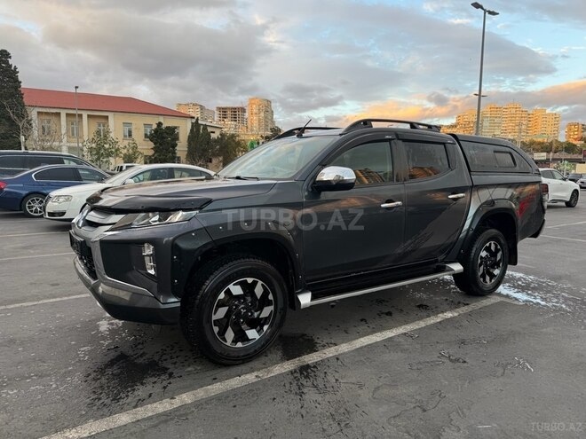 Mitsubishi L200 2022, 192,000 km - 2.4 l - Bakı
