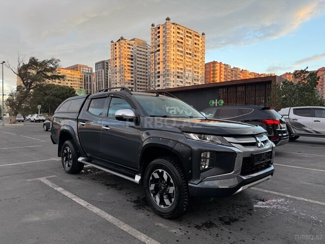 Mitsubishi L200 2022, 192,000 km - 2.4 l - Bakı
