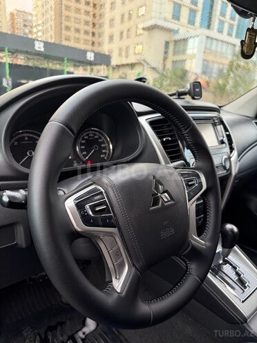 Mitsubishi L200 2022, 192,000 km - 2.4 l - Bakı