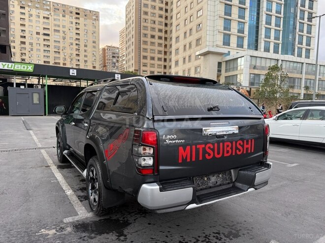 Mitsubishi L200 2022, 192,000 km - 2.4 l - Bakı