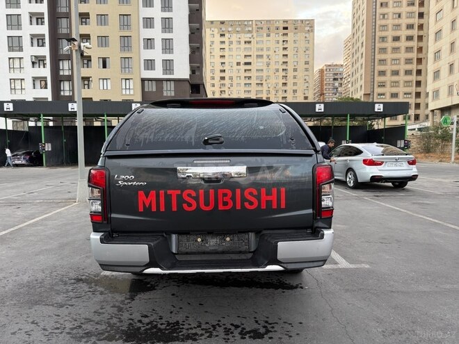 Mitsubishi L200 2022, 192,000 km - 2.4 l - Bakı