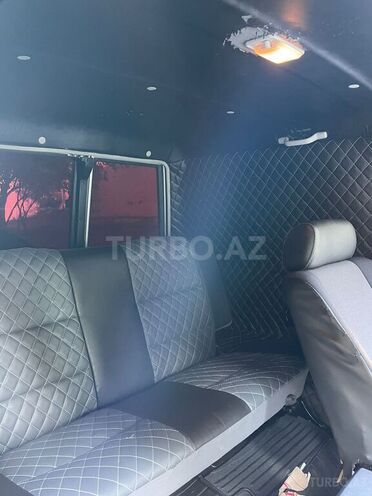 Toyota Land Cruiser-11