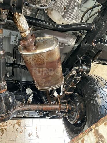 Toyota Land Cruiser-16
