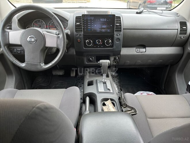 Nissan Navara 2013, 213,000 km - 2.5 l - Bakı