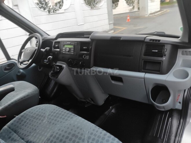 Ford Transit 2009, 237,000 km - 2.4 л - Bakı