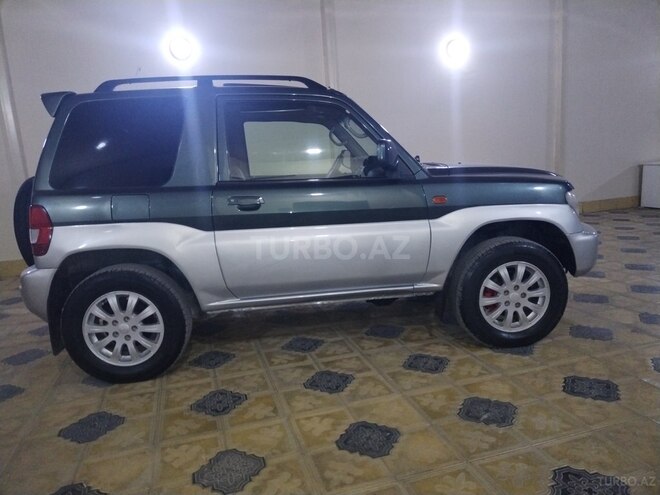 Mitsubishi Pajero io 2002, 333,000 km - 2.0 л - Bakı