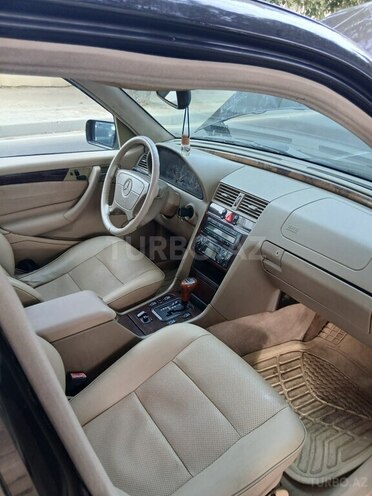Mercedes C 230 1998, 352,785 km - 2.3 l - Bakı