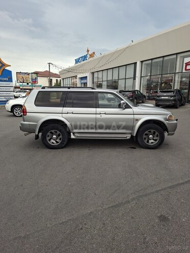 Mitsubishi  2000, 300,000 km - 2.5 l - Bakı