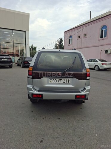 Mitsubishi  2000, 300,000 km - 2.5 l - Bakı