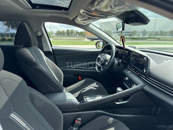 Hyundai Elantra 2024, 30,000 km - 1.6 l - Bakı