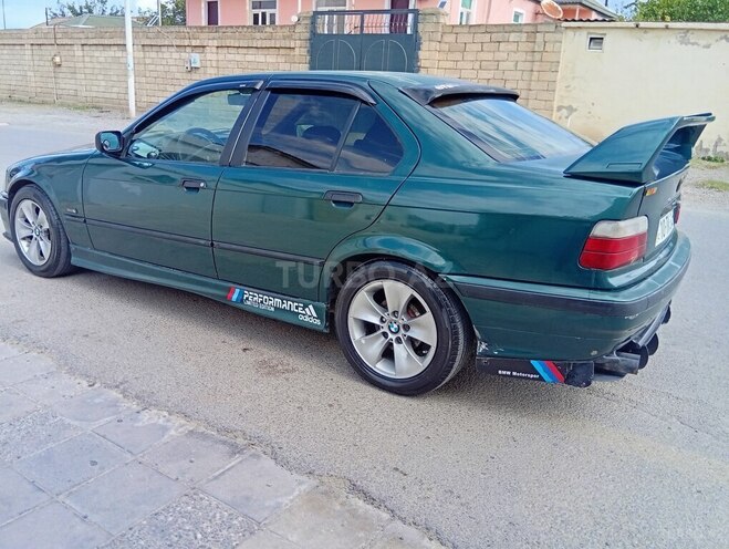 BMW 318-3