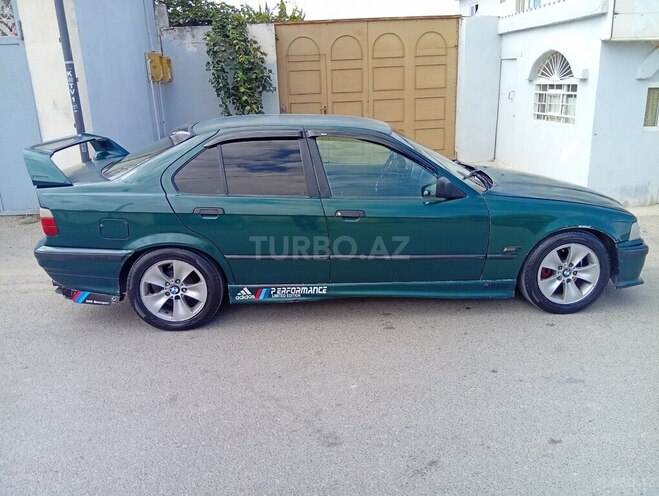 BMW 318-15