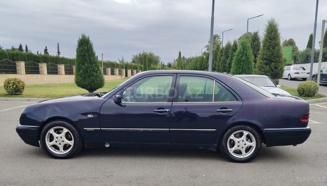 Mercedes E 220 1999, 959,860 km - 2.2 l - Ağcabədi