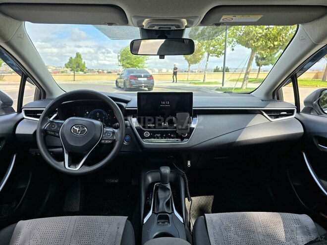 Toyota Corolla 2023, 15,000 km - 1.8 l - Bakı