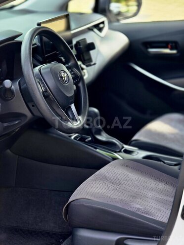 Toyota Corolla 2023, 15,000 km - 1.8 l - Bakı